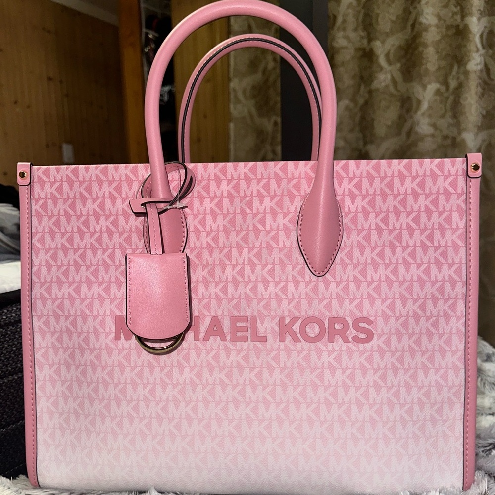 ❌SOLD ❌Michael Kors Mirella Tote Pink Carnation Ombre